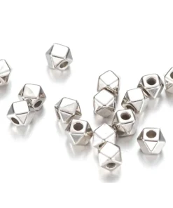 Metallook kralen kubus 5mm zilver